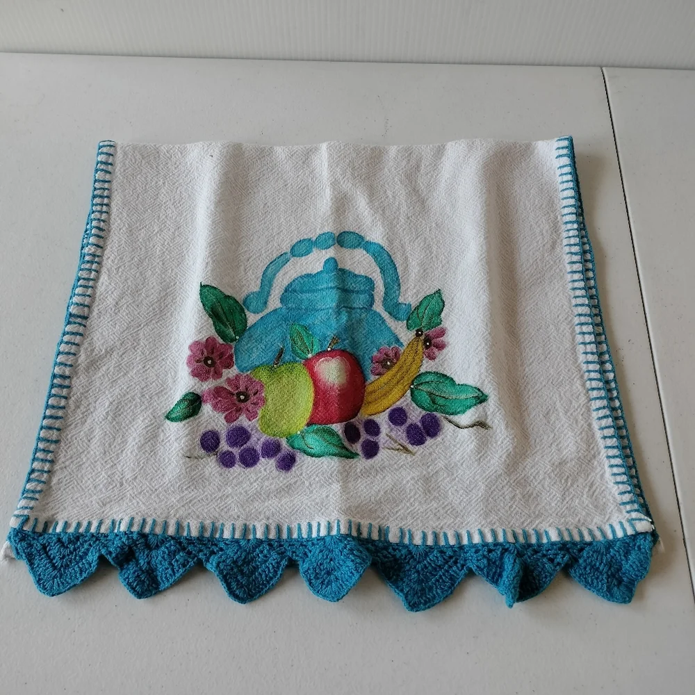 Lot Of 4 Embroidered Spring Tea Towels Assorted Styles Colors Two Pier 1 Imports